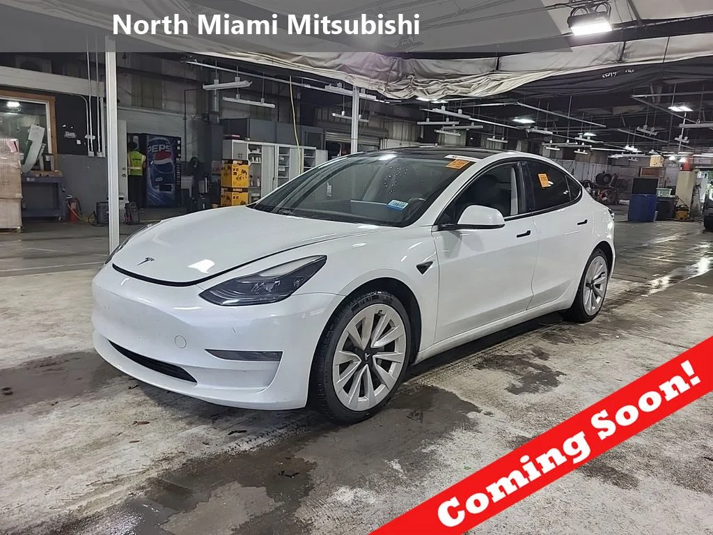 2023 Tesla Model 3 -'s photo