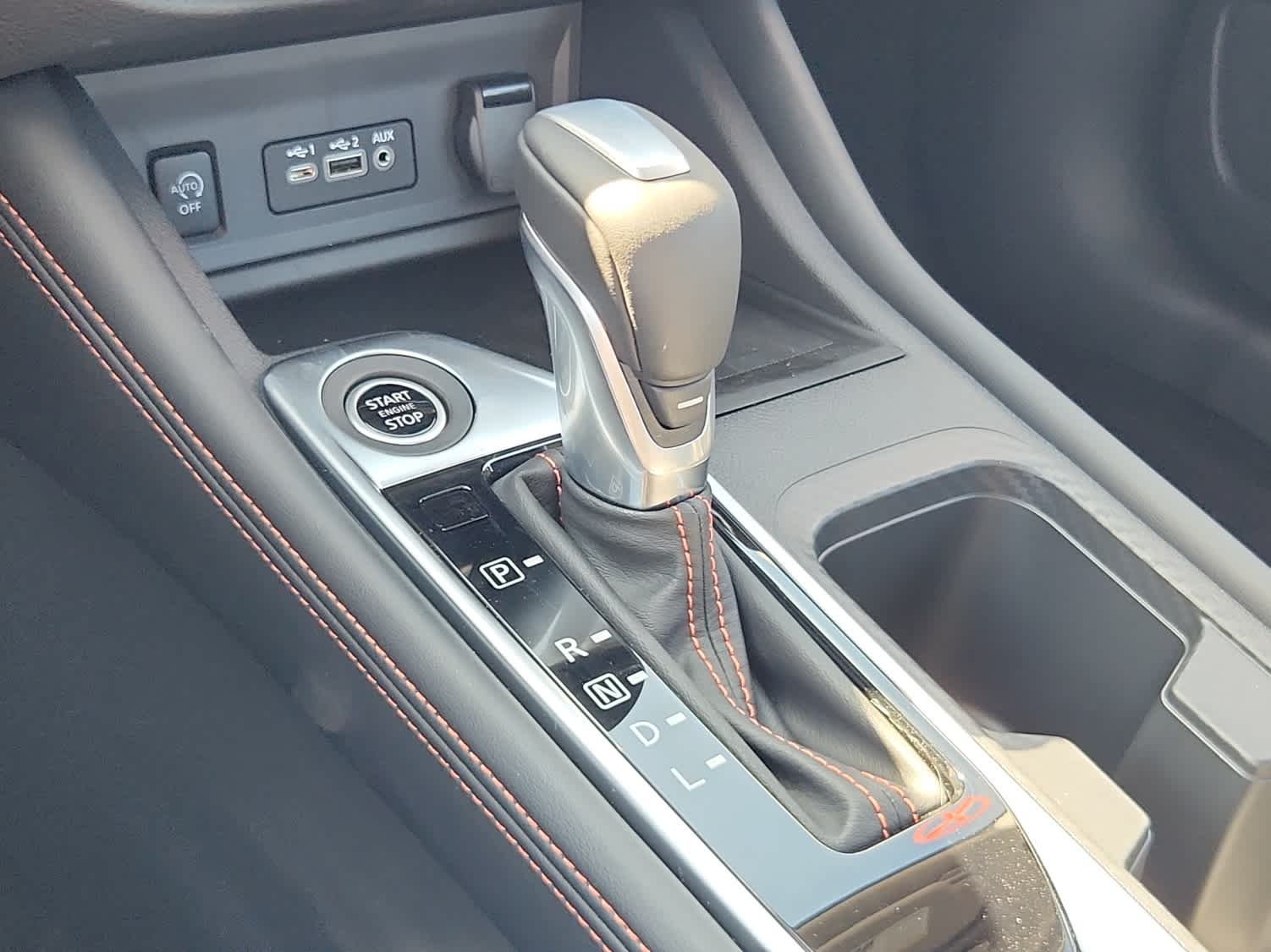 2025 Nissan Sentra SR - Photo 13