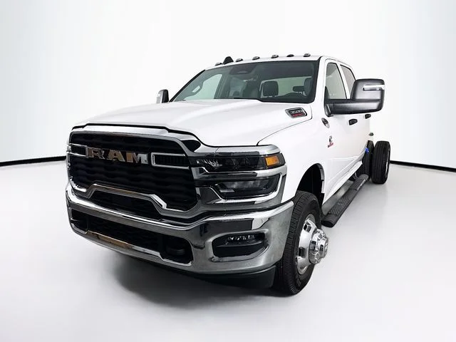 New 2026 Bright White Clear-Coat Exterior Paint RAM TRADESMAN Chassis Cab image 3