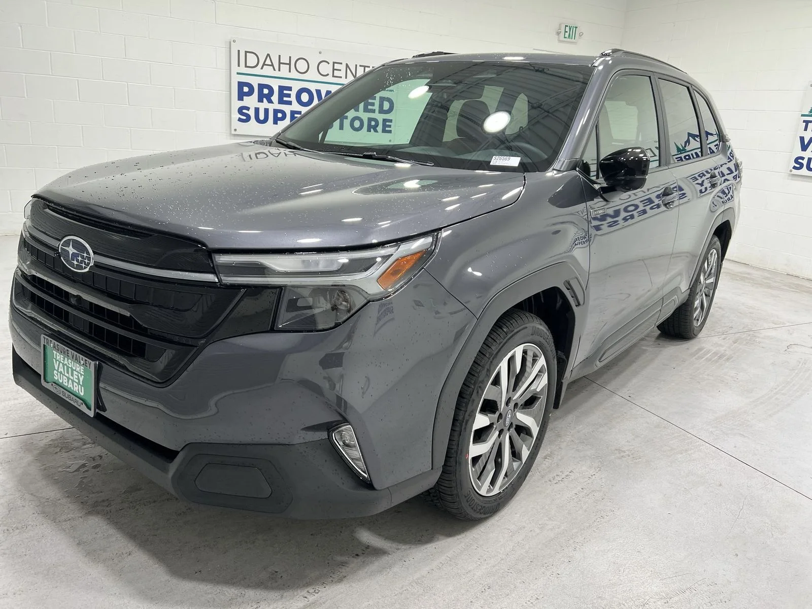 New 2026 MAGNETITE GRAY METALLIC Subaru Touring Hybrid image 4