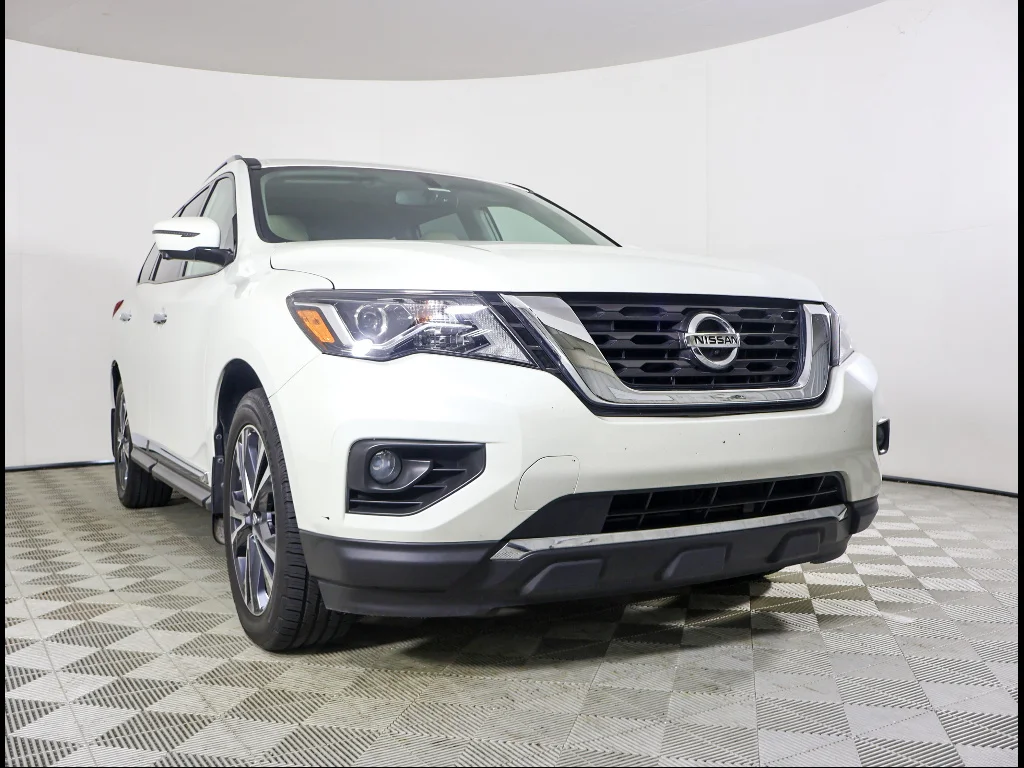 2020 Nissan Pathfinder Platinum 2WD's photo