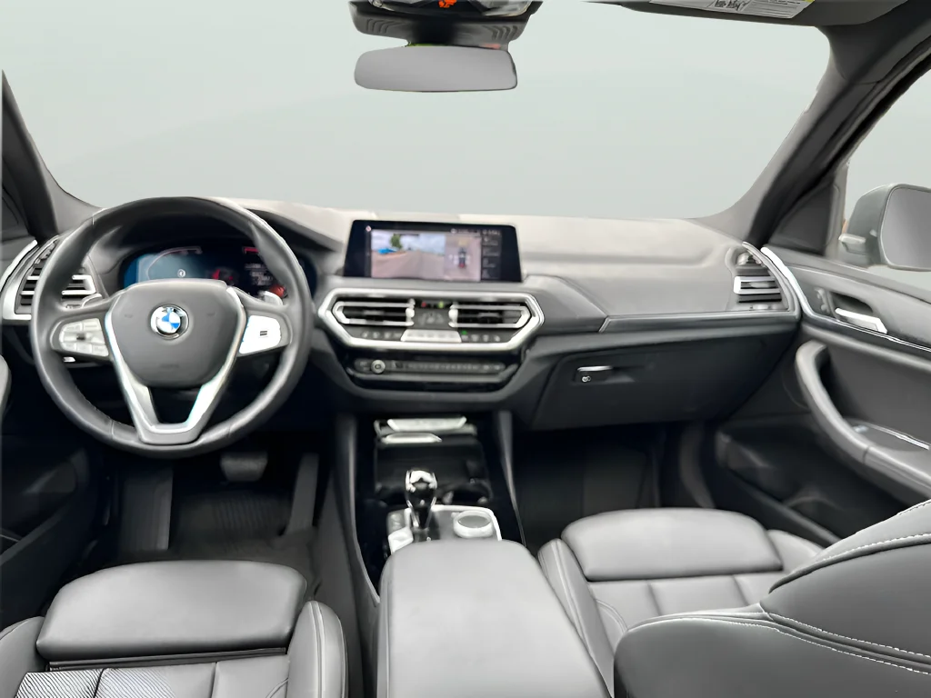 Used 2024 Gray BMW sDrive30i image 31