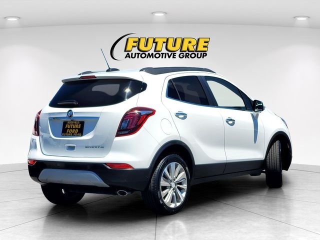 Used 2019 White Buick Preferred image 4