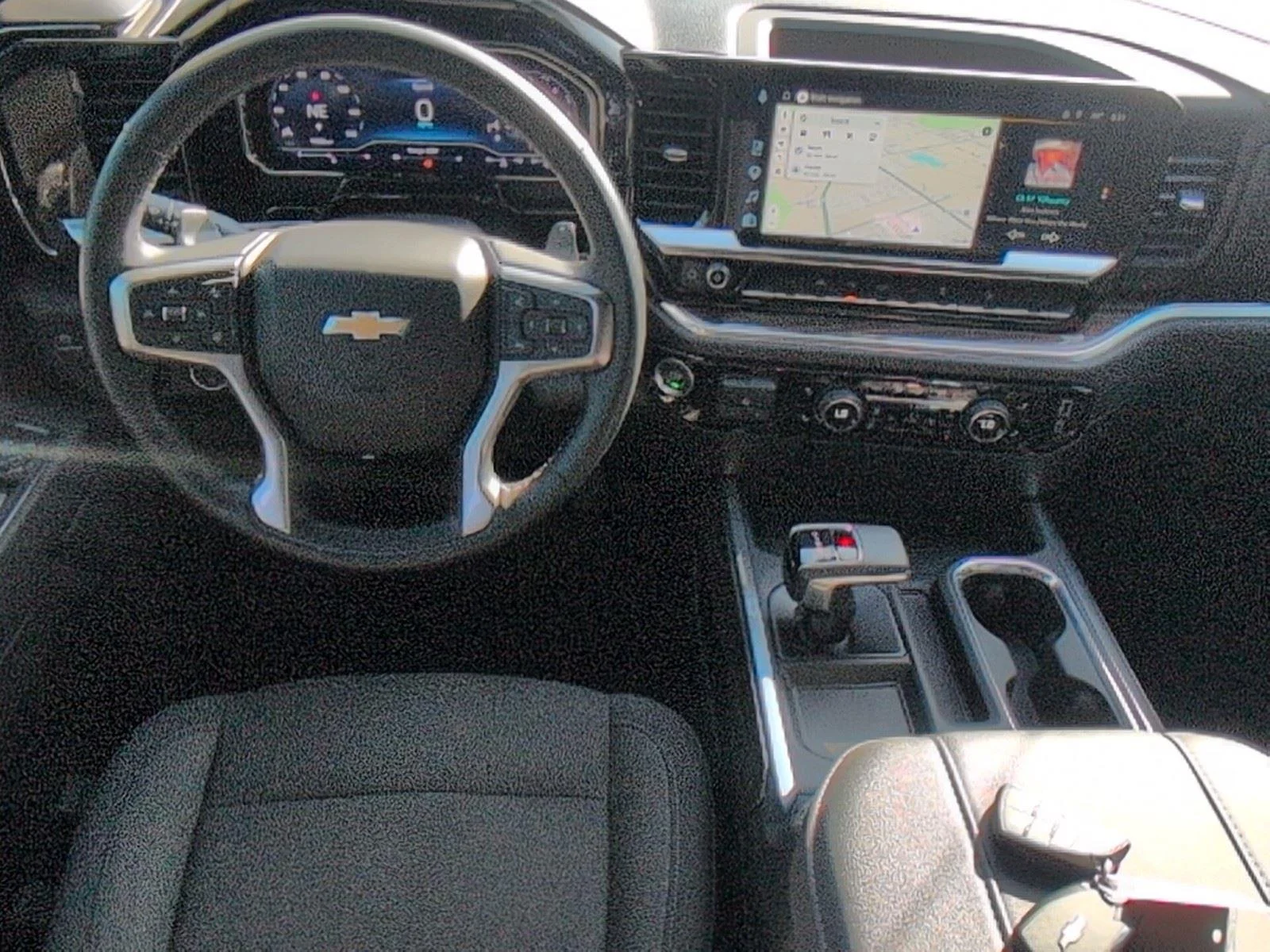 Used 2025 Sterling Gray Metallic Chevrolet LT image 33