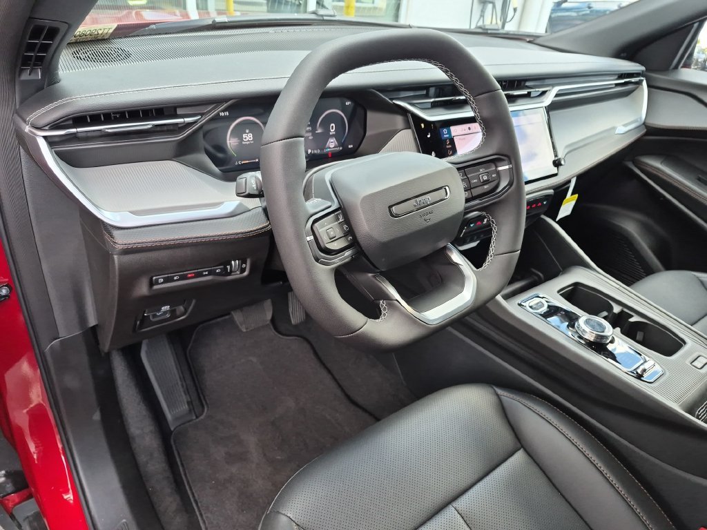 New 2026 Red Hot Pearl-Coat Exterior Paint Jeep Limited image 13