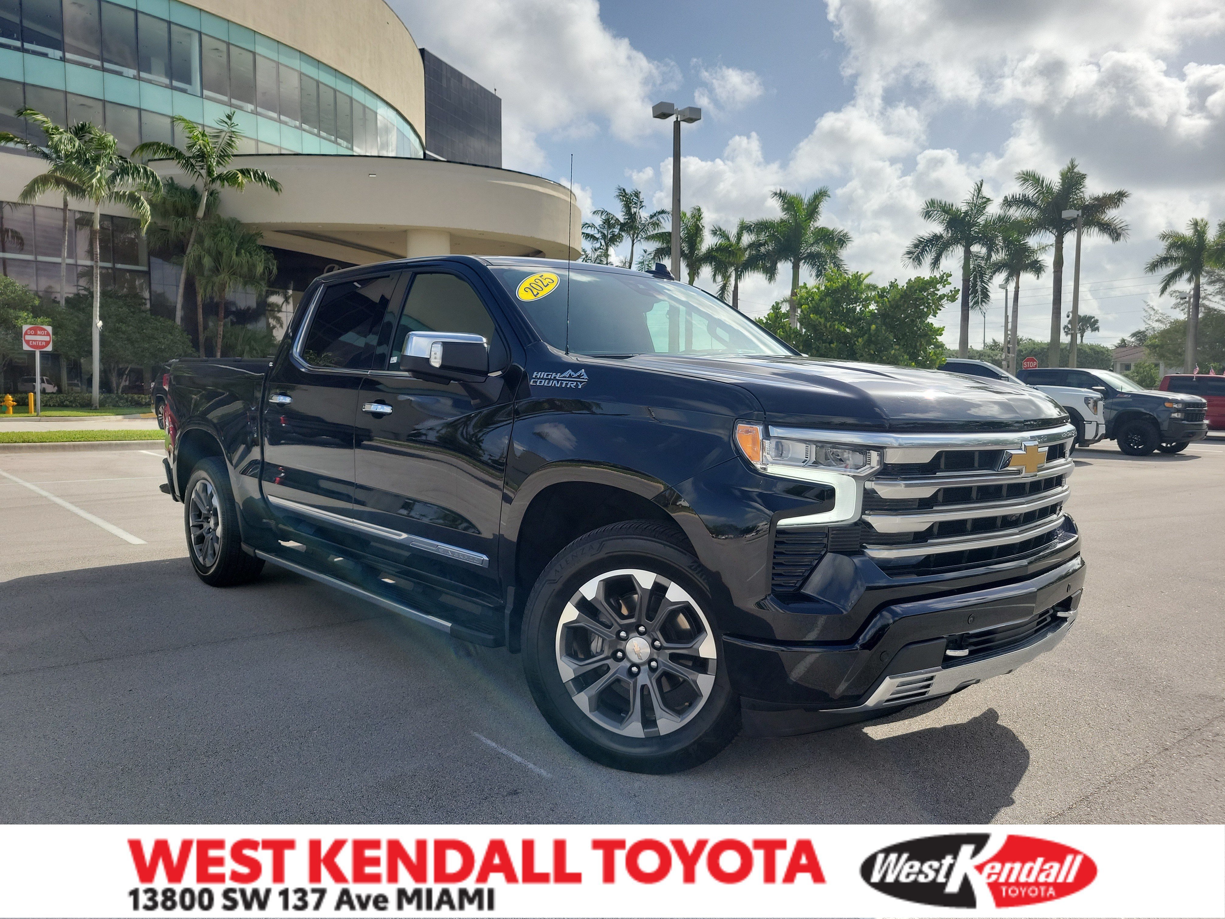 Used 2025 Black Chevrolet High Country image 1