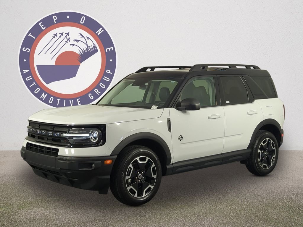 Used 2024 White Ford Outer Banks image 1