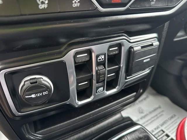 2021 Jeep Wrangler Unlimited Sahara Altitude - Photo 25