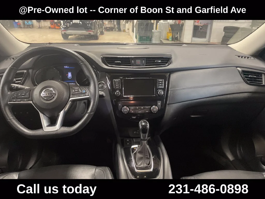 Used 2019 Gray Nissan SL image 20