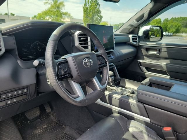 Used 2023 Wind Chill Pearl Toyota Platinum image 13