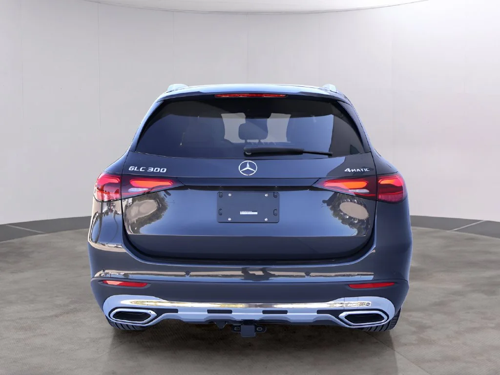 New 2027 Grey831 Mercedes-Benz GLC 300 image 3