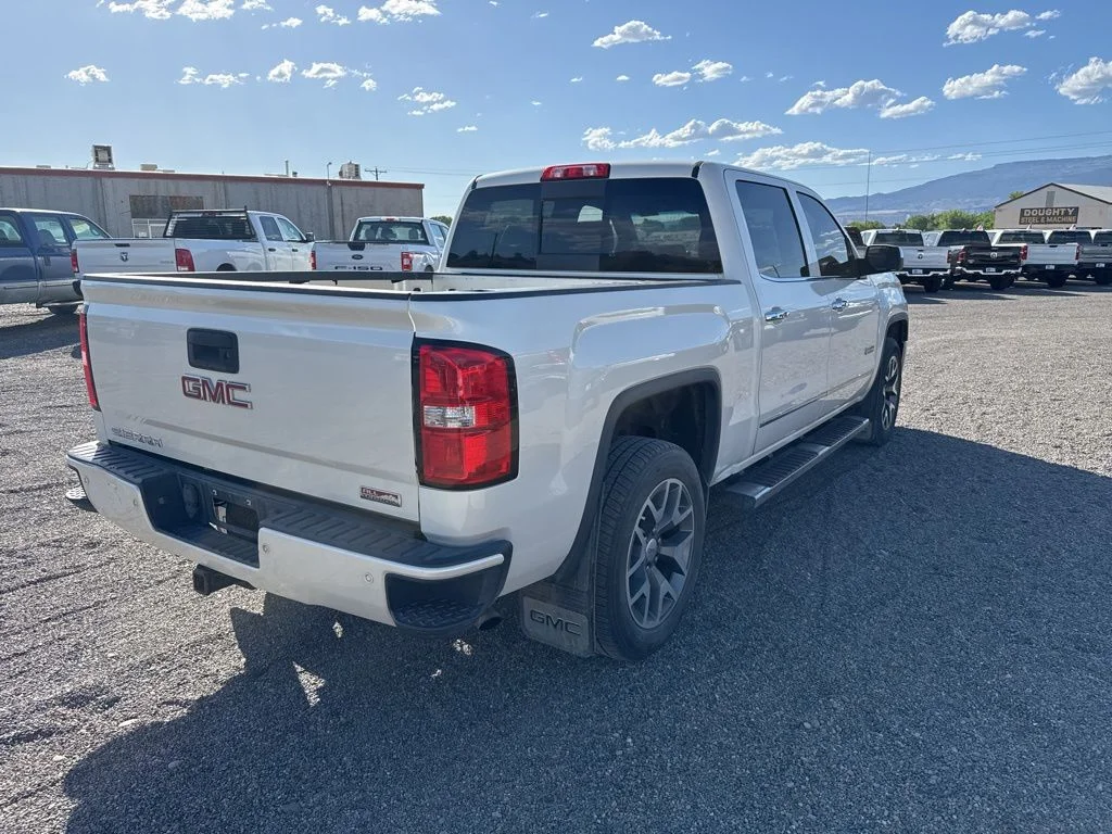 Used 2015 White Diamond Tricoat GMC SLT image 6