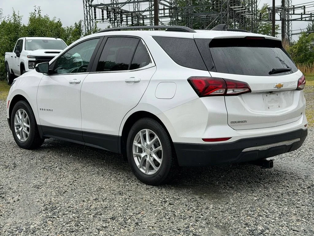 Used 2023 Iridescent Pearl Tricoat Chevrolet LT image 7
