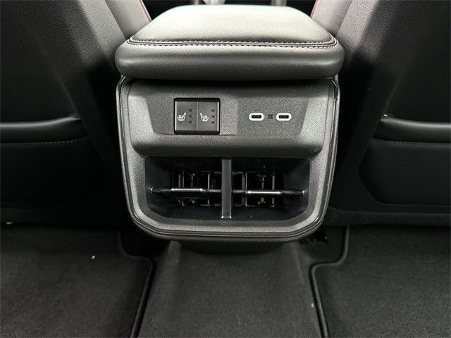 2025 Dodge Charger Daytona Scat Pack - Photo 14