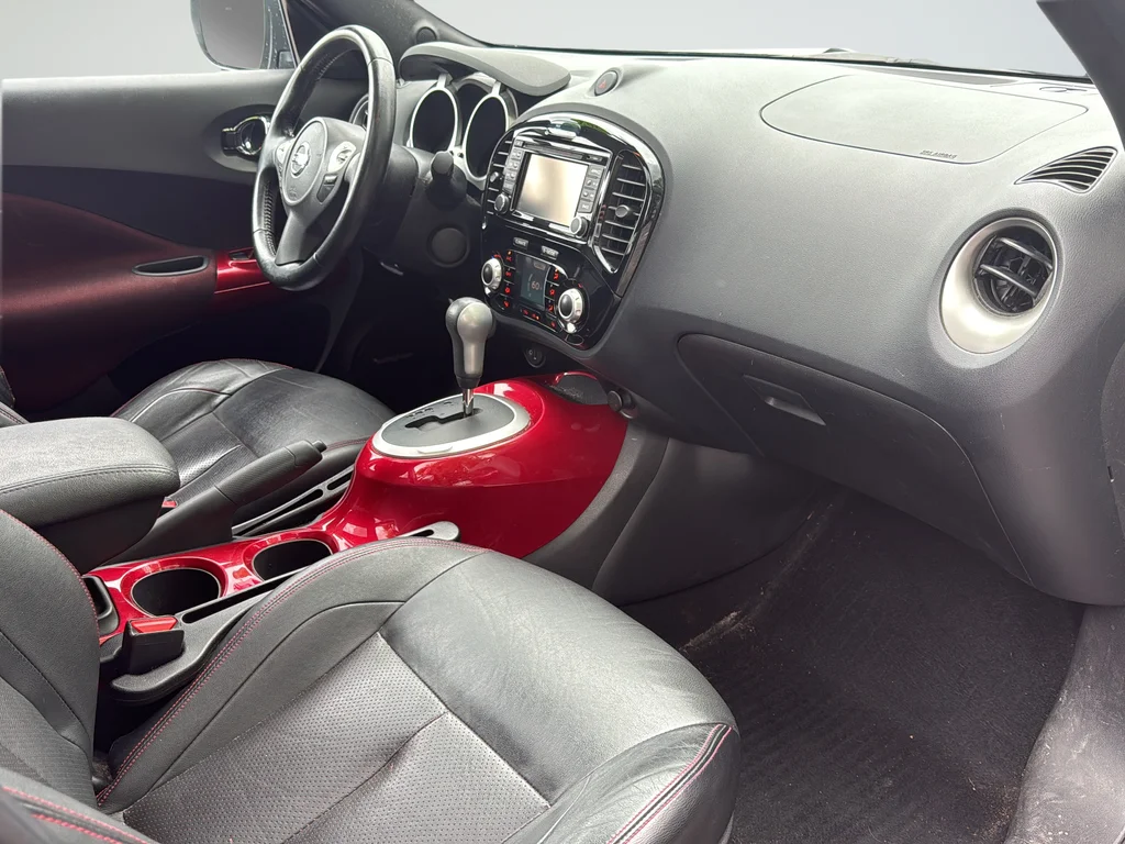 Used 2017 Gray Nissan SL image 16