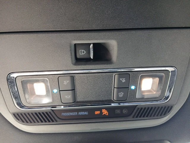 Used 2021  Ford Platinum image 21