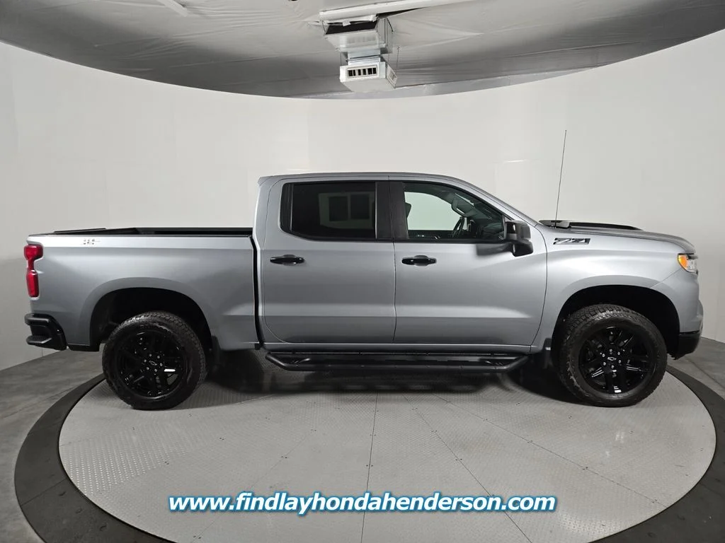 Used 2025 Sterling Gray Metallic Chevrolet LT Trail Boss image 7