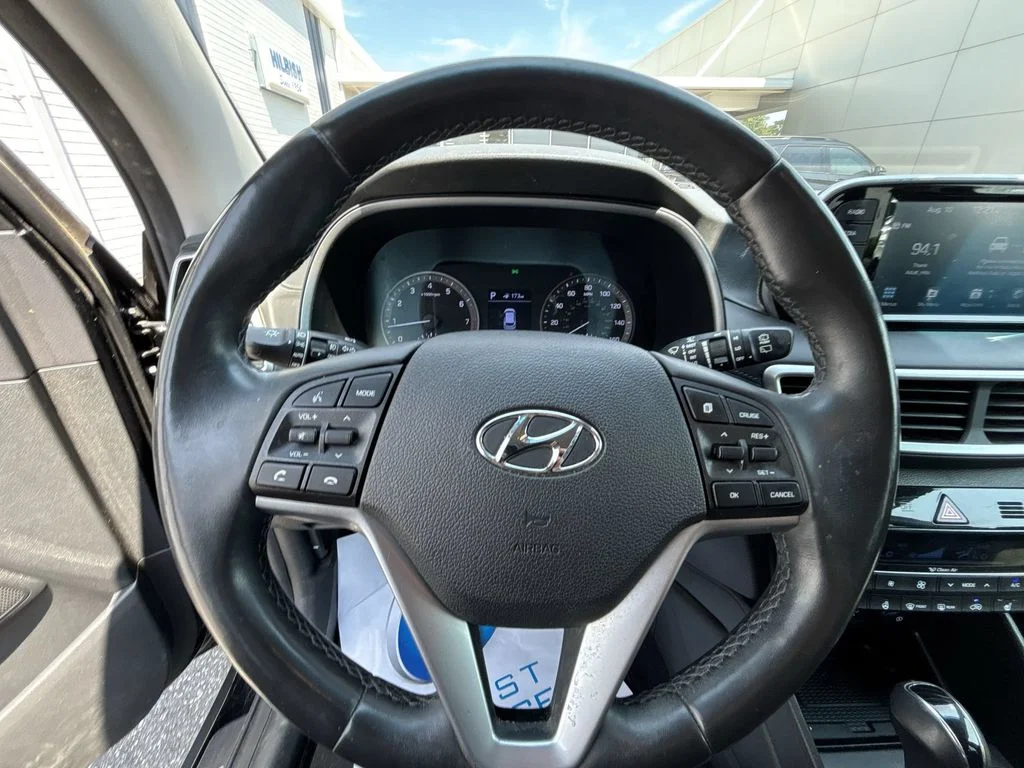Used 2021 Black Hyundai Limited image 11