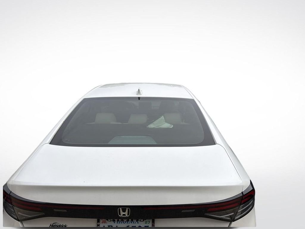 Used 2023 White Honda EX image 3