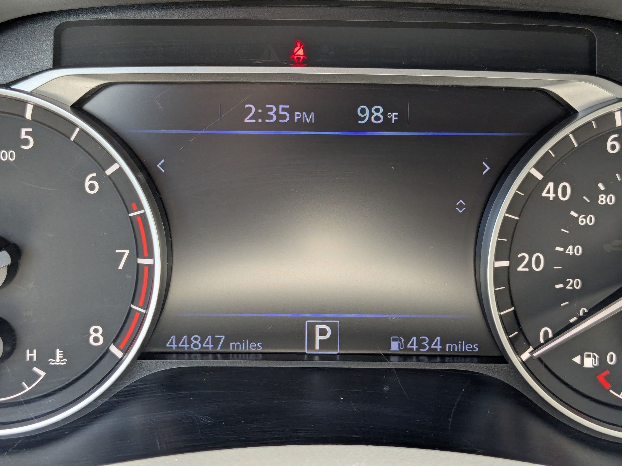 Used 2025 Glacier White Nissan SV image 21