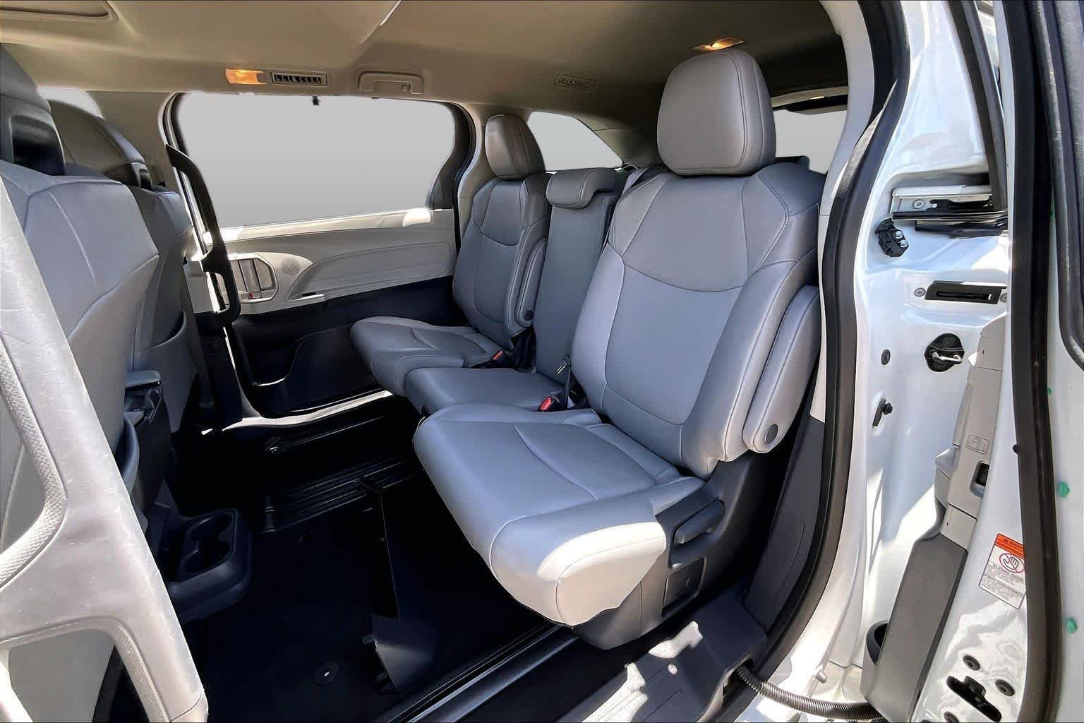 Used 2024 Wind Chill Pearl Toyota XLE image 20