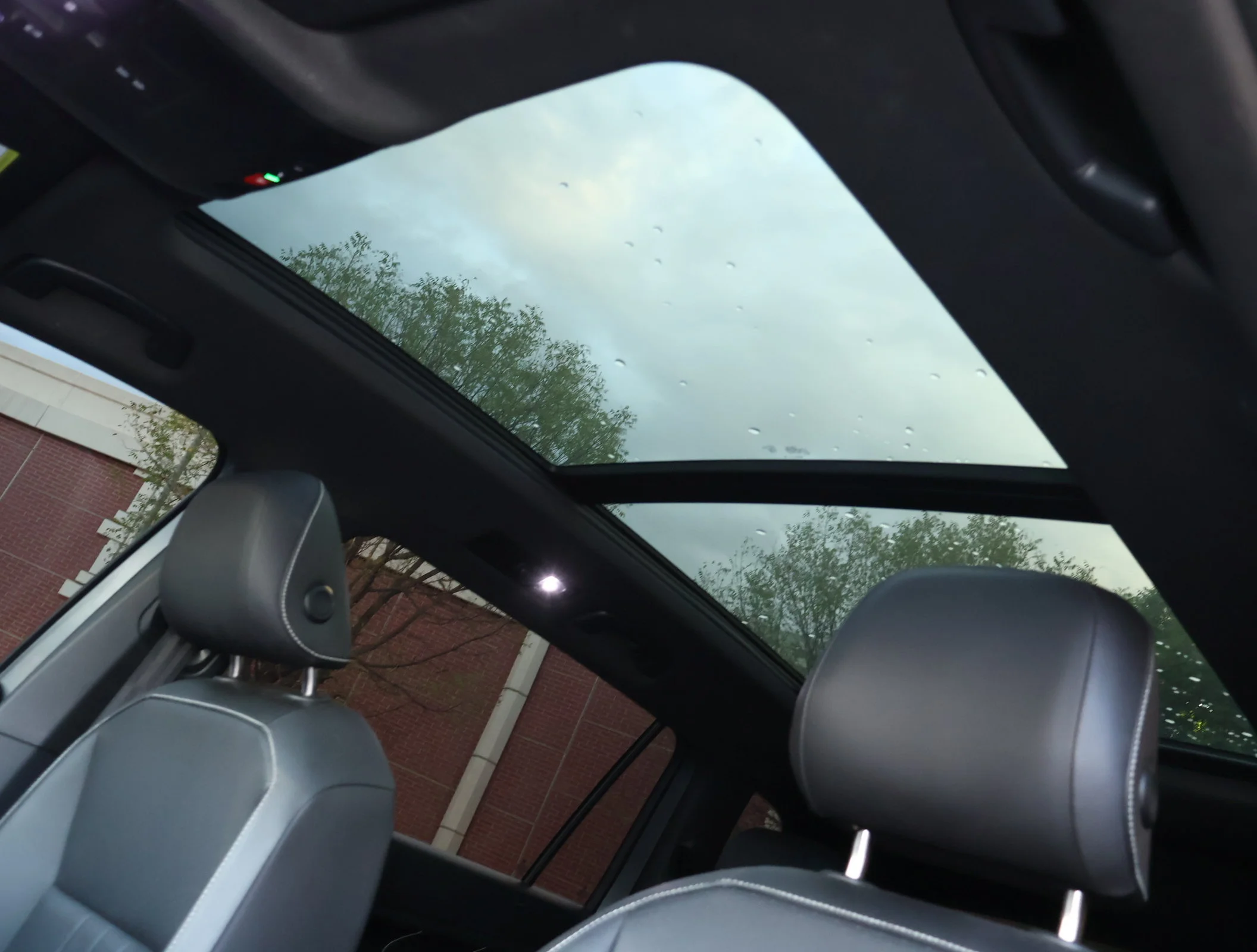 Used 2023 Gray Volkswagen SE R-Line Black image 21