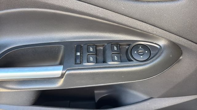 Used 2015 Ingot Silver Ford SE image 9