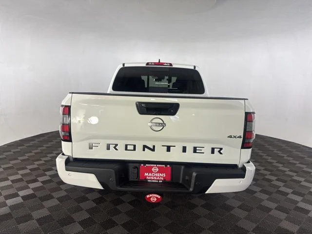 2026 Nissan Frontier SV - Photo 8