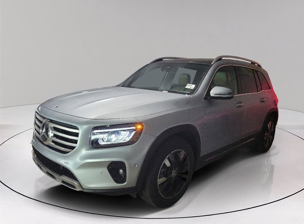Certified Used 2026 Silver Mercedes-Benz GLB 250 image 3