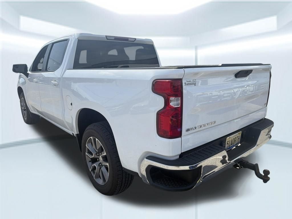 Used 2021 White Chevrolet LT image 2