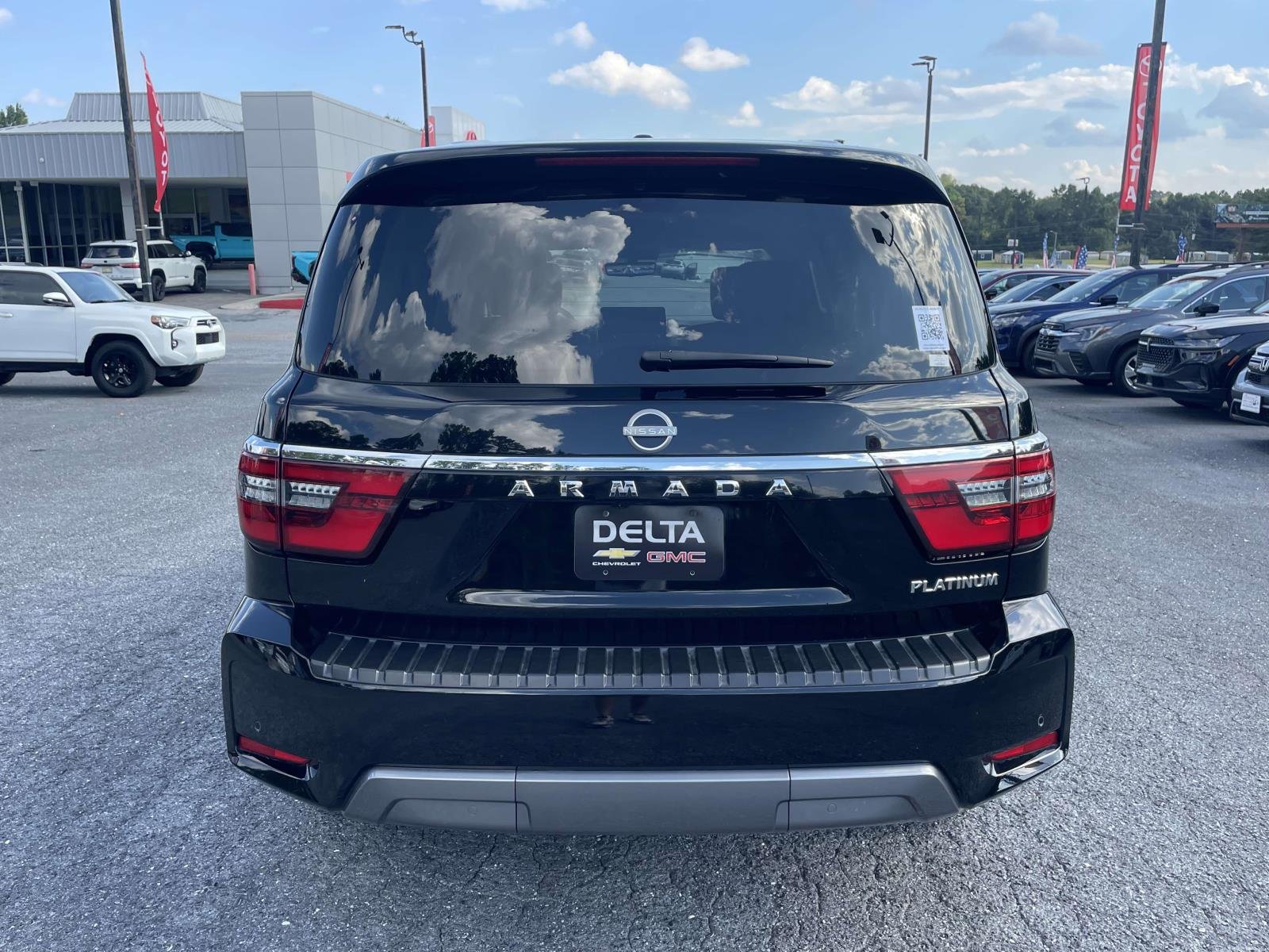2023 Nissan Armada Platinum - Photo 3