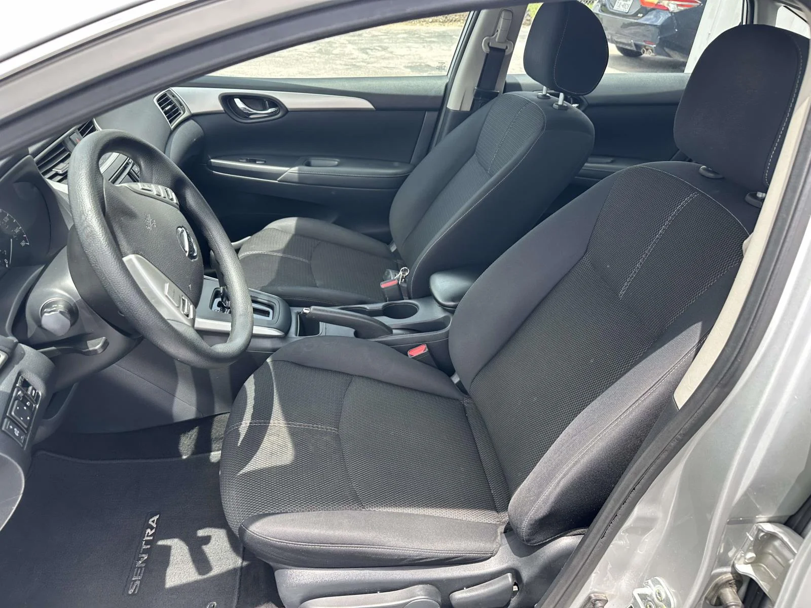 Used 2017 Brilliant Silver Nissan S image 15
