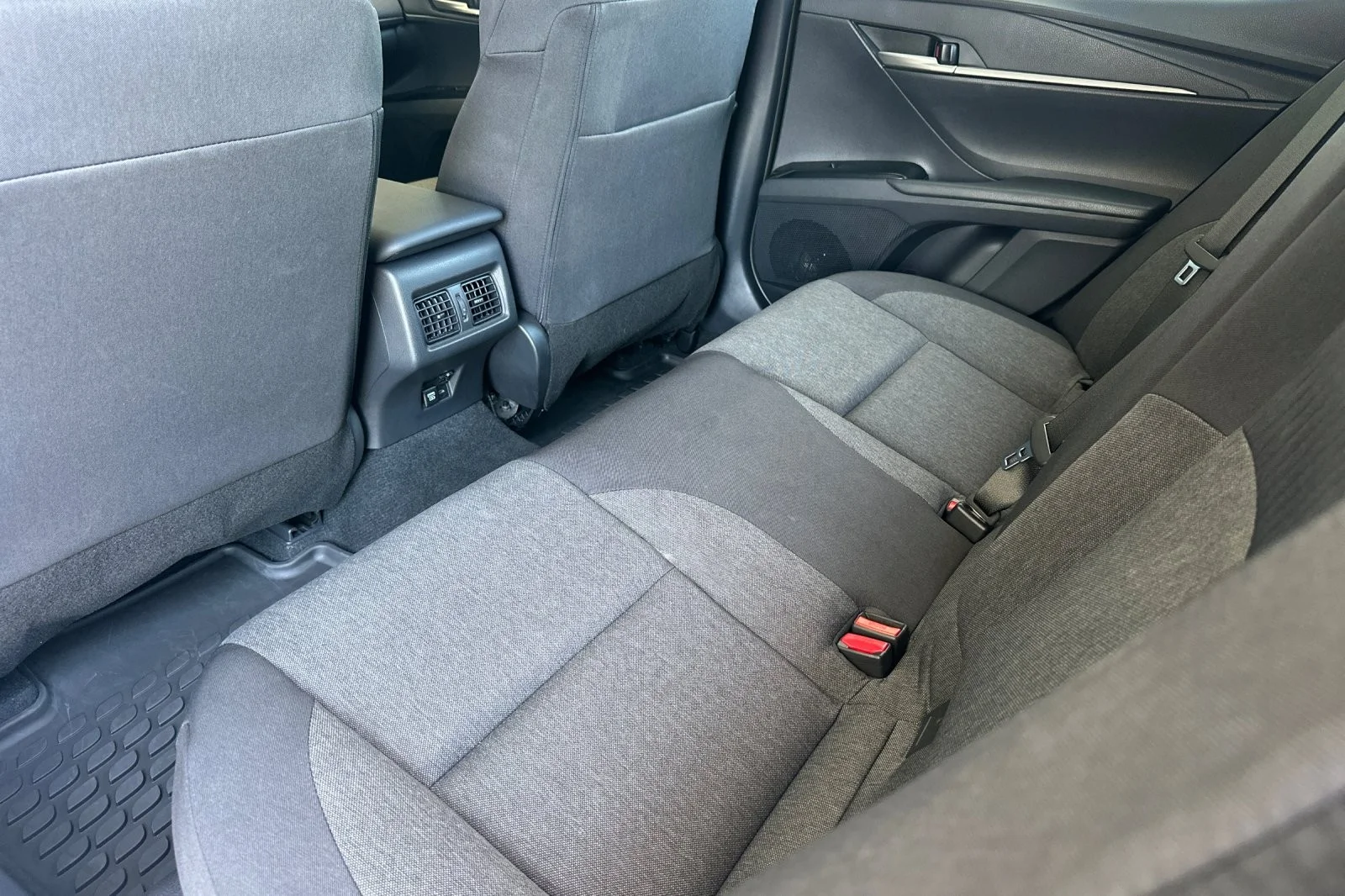 Used 2026 Ice Cap Toyota LE image 11