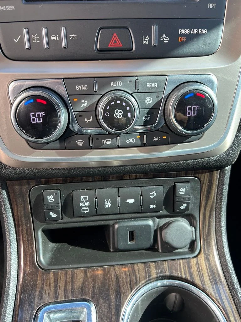 2016 GMC Acadia Denali - Photo 15