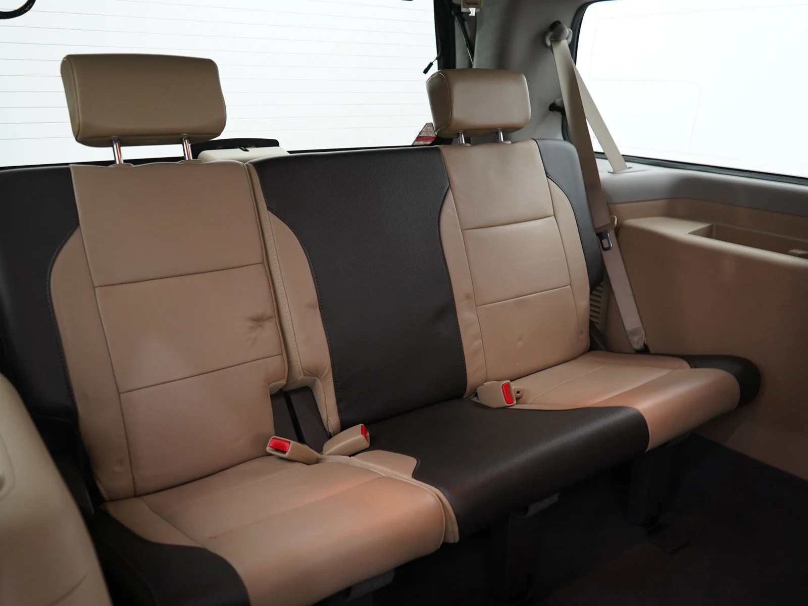 Used 2014 Pearl White Nissan Platinum image 15