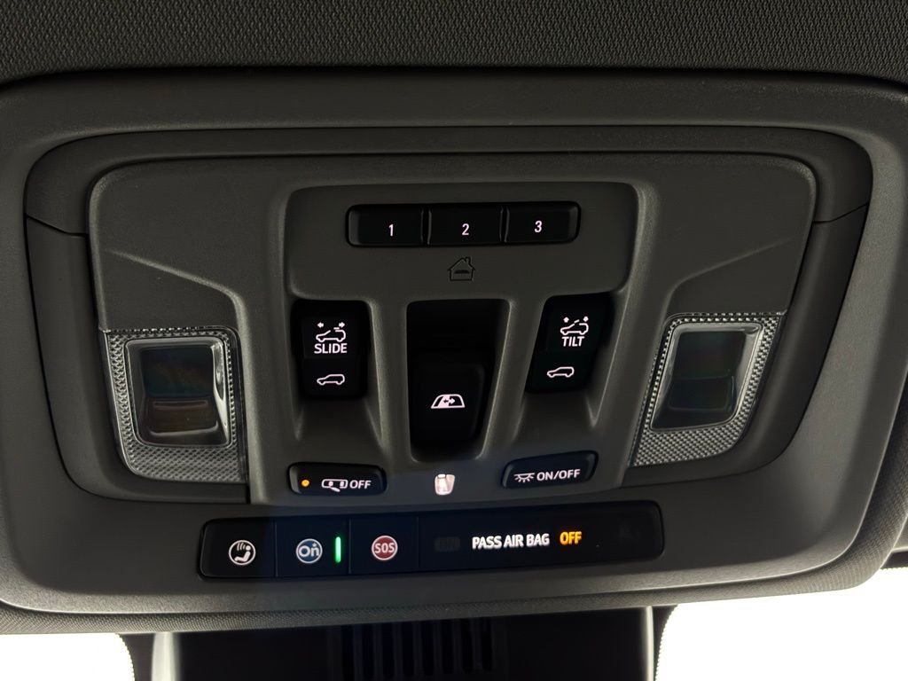 New 2026 Onyx Black GMC SLT image 33