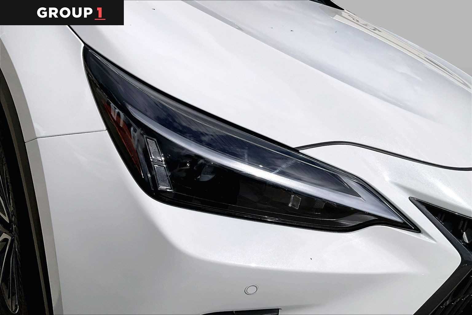 Used 2026 Ultra White Lexus Premium image 25
