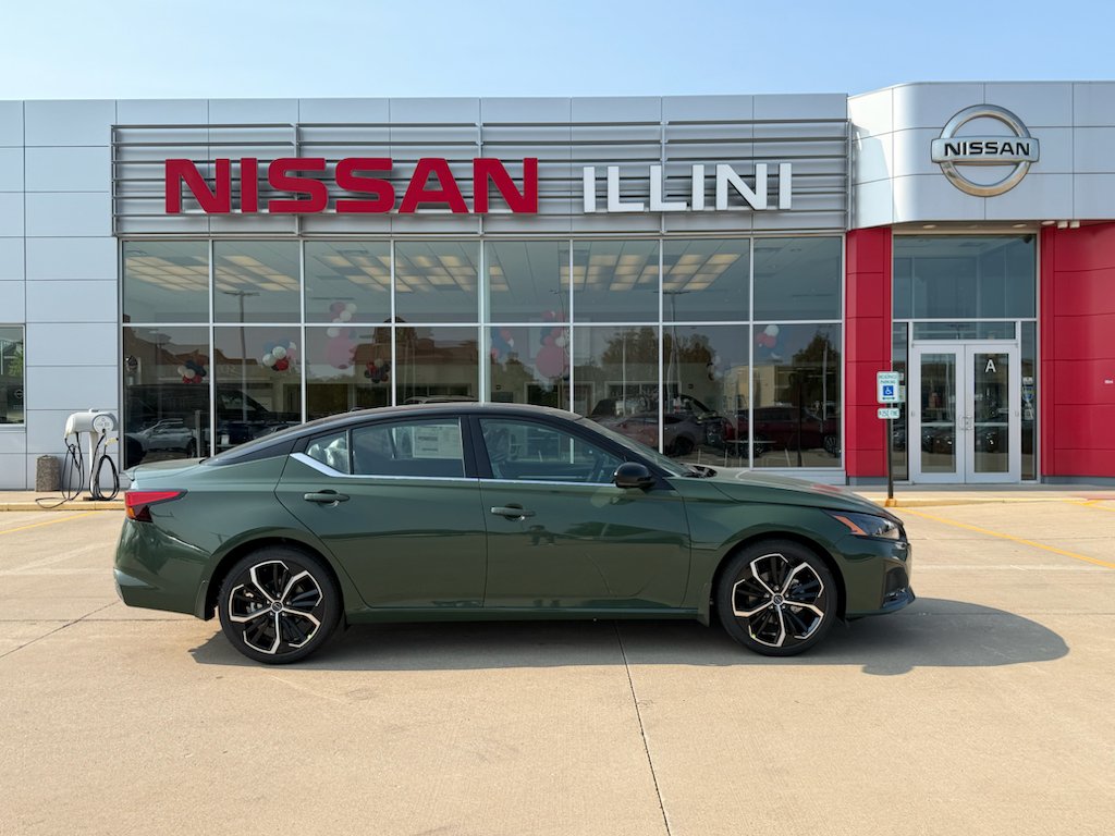 New 2026 Tactical Green Metallic / Super Black Two-tone Nissan SR image 1