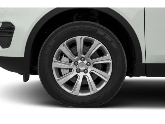 Used 2019  Land Rover  image 11