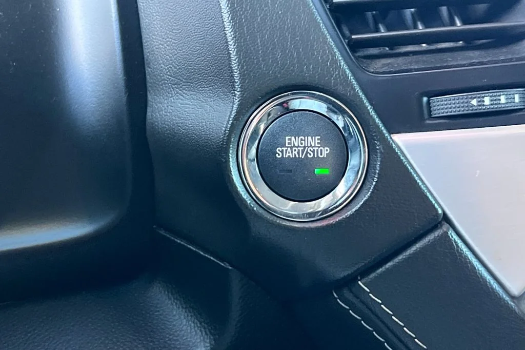 Used 2019 Black GMC SLT image 27