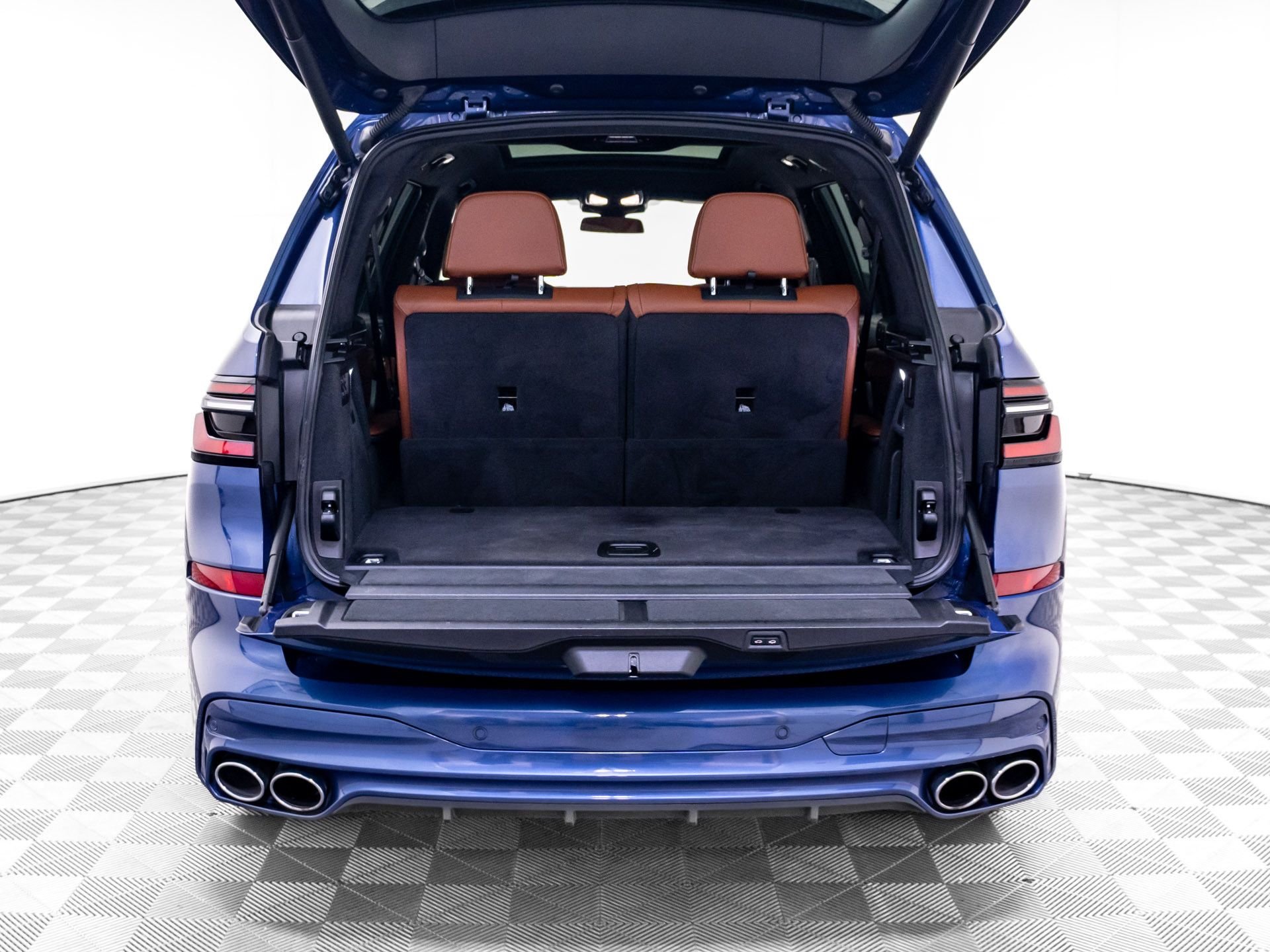 Used 2024 ALPINA Blue Metallic BMW ALPINA XB7 image 39