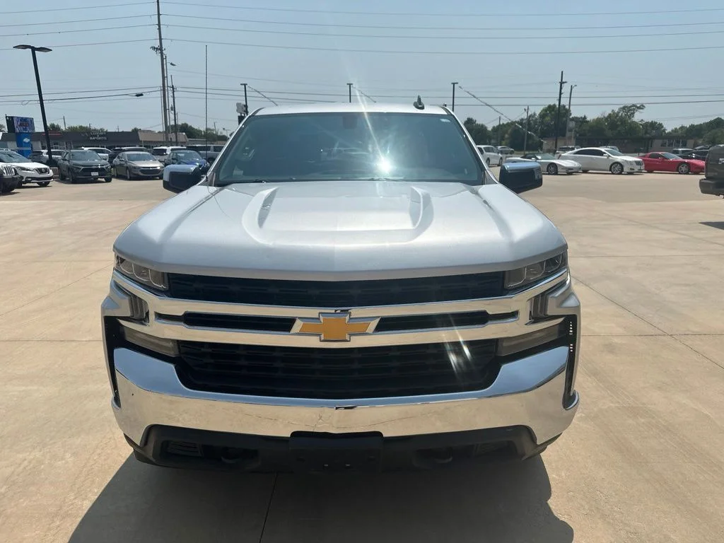 Used 2020 Silver Chevrolet LT image 25