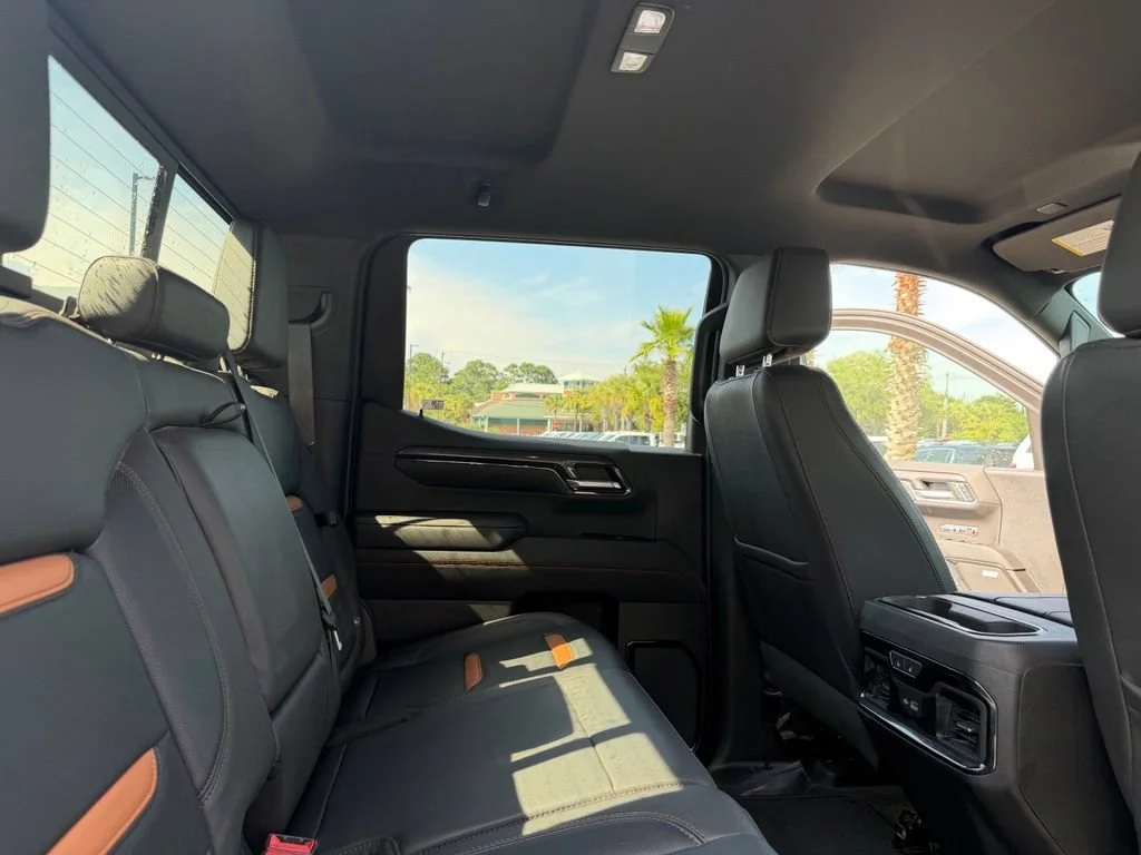 Used 2023 Sterling Metallic GMC AT4 image 21