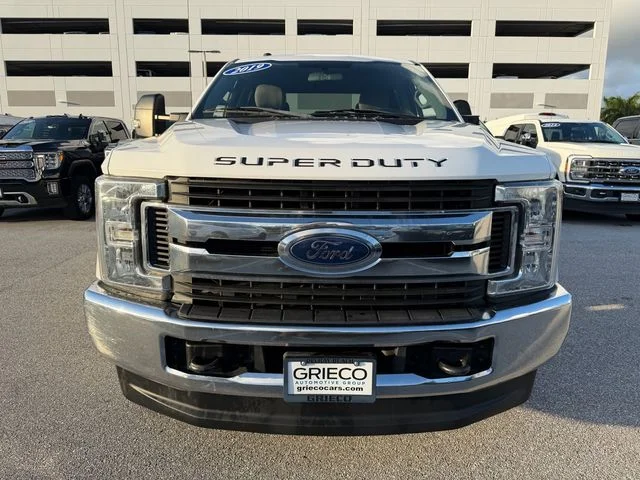 Used 2019 Oxford White Ford XLT image 2