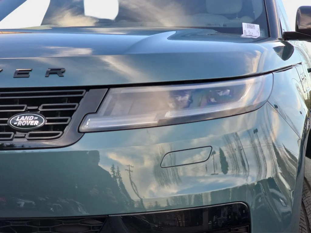 New 2026 Giola Green LAND ROVER Dynamic SE image 33