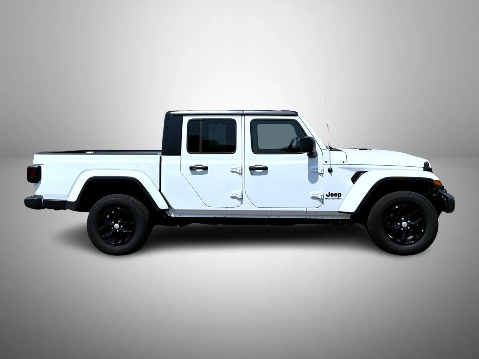 Used 2023 White Jeep Sport S image 4