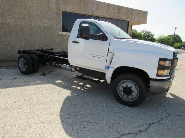 2023 Chevrolet Silverado 6500HD 