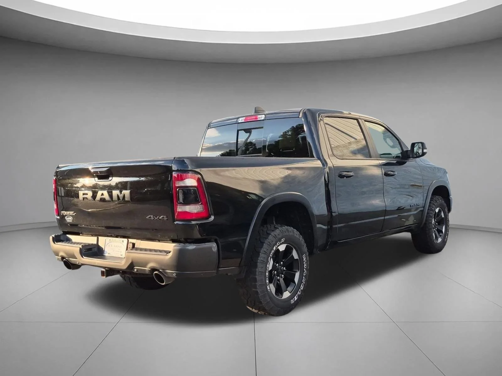 Used 2022 Diamond Black Crystal Pearlcoat Ram Rebel image 5