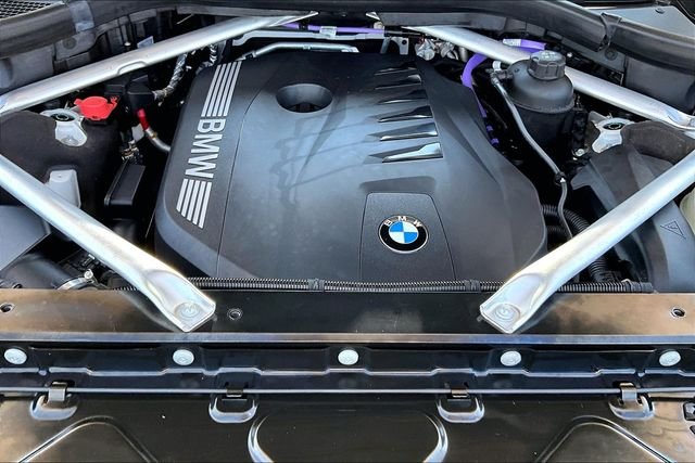 Used 2023 White BMW xDrive40i image 35
