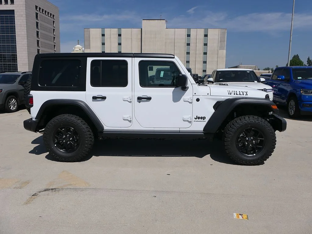 New 2026 Bright White Clear Coat Jeep 4-Door Willys 4x4 image 2